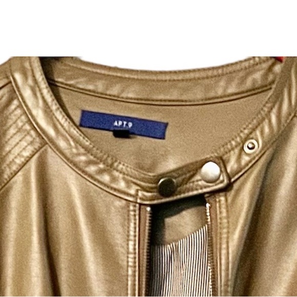 Apt.9 Jacket 🧥 - Picture 5 of 5